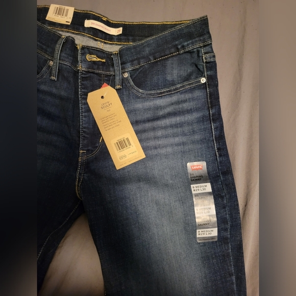 Levi's 311 Shaping Skinny Jeans - Picture 3 of 3